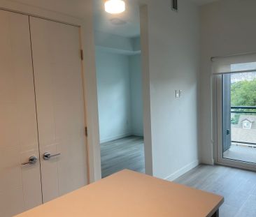 Large Upscale 2nd Floor Studio Condo near Downtown – Avail Now - Photo 6