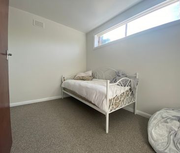 Neat & Tidy Unit Close to CBD - Photo 5