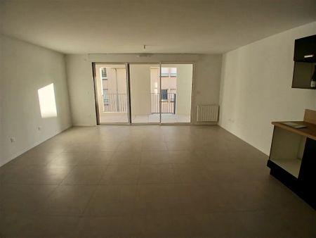 Location appartement 3 pièces - 75.72m² à Laval (53000) - Photo 2