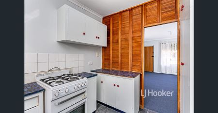 Neat Unit in a Convenient Alberton Location - Photo 5