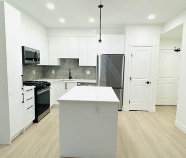 Brand New Condo – 2 Bathrooms! - Photo 2