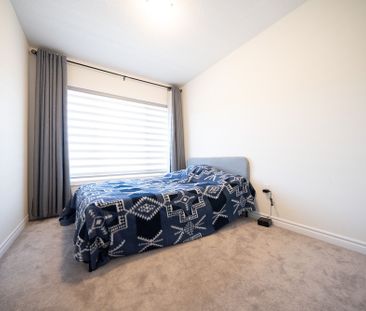 For Lease - 64 Holder Drive, Brantford, Ontario - Photo 4