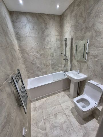1 Bed Flat, Seel St, L1 - Photo 5