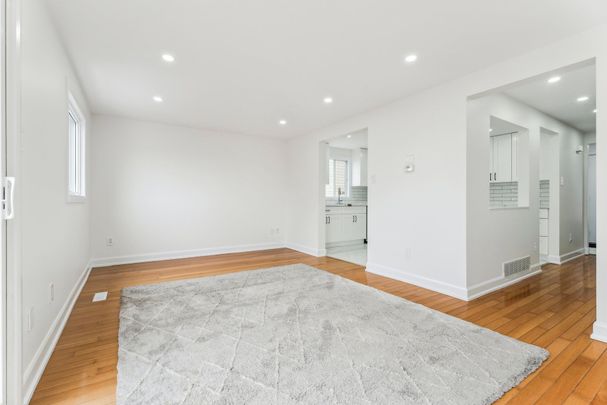 For Lease - 55 Browning Trail, Barrie, Ontario - Photo 1