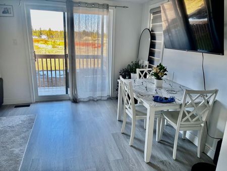 For Lease - 21 Blue Forest Crescent, Barrie, Ontario - Photo 4