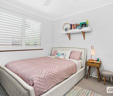 Modern City-Centre Townhouse – Spacious, Stylish & Coastal Living - Photo 3