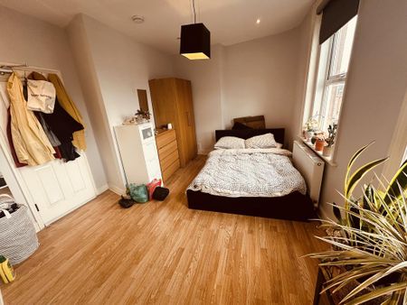 3 bedroom maisonette to rent - Photo 4