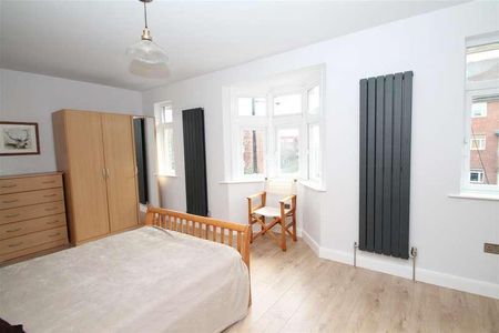 Tudor Way, Southgate, London, N14 - Photo 4