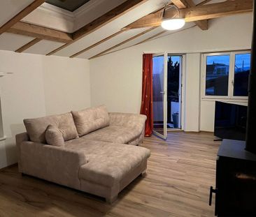 Modern 3.5-room penthouse apartment with beautiful views in charmin... - Foto 1