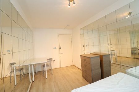 Room in a Shared Flat, Dovecote House, SE16 - Photo 5