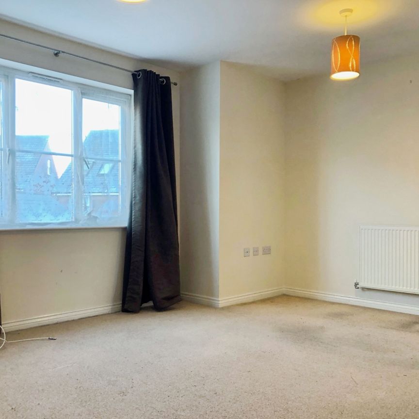 2 bedroom coach house to rent - Photo 1