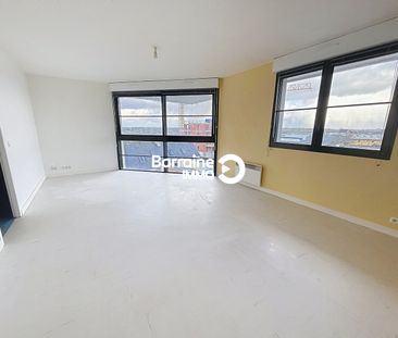 Location appartement à Crozon, 2 pièces 47.33m² - Photo 1