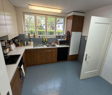 Schönes 5.5-Zi-Einfamilienhaus mit Garage befristet zu vermieten - Photo 3
