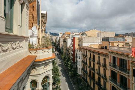 Carrer Gran de Gràcia, Barcelona, Catalonia 08012 - Photo 4