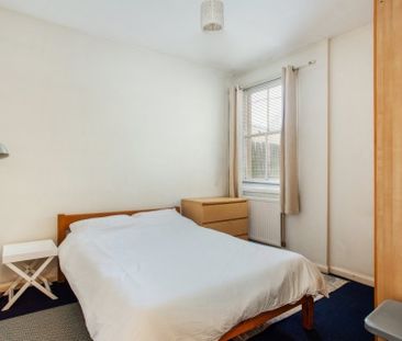 2 Bed Flat, Coldbath Street, SE13 - Photo 5