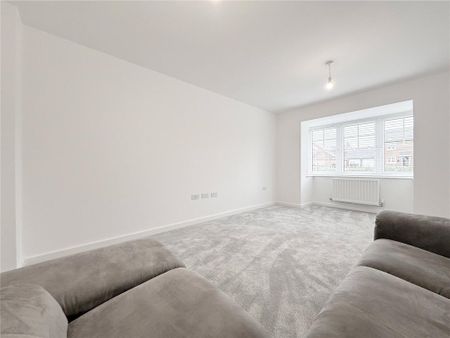 5 bedroom detached house to rent - Photo 3