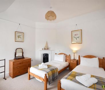 4 bedroom terraced house to rent - Photo 6