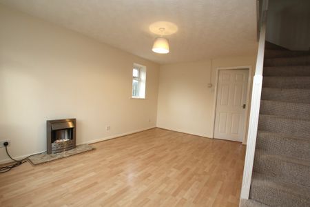 2 Bedroom Semi-Detached House, Chester - Photo 2