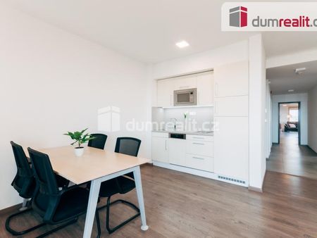 Pronájem bytu 2+kk 71 m2 - Fotografie 3