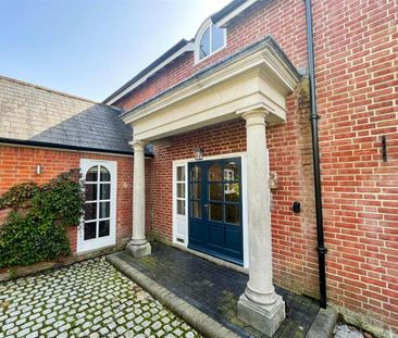 5 bedroom apartment to rent - Photo 2