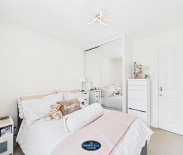 2 bedroom end of terrace house to rent - Photo 4