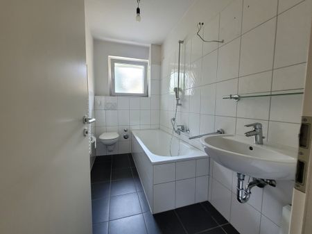 2-Zimmer-Wohnung im Erdgeschoss Für Besichtigungen bitte erst ab November melden! - Photo 5