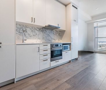 For Lease - 60 Honeycrisp Crescent Unit# 522, Vaughan, Ontario - Photo 4