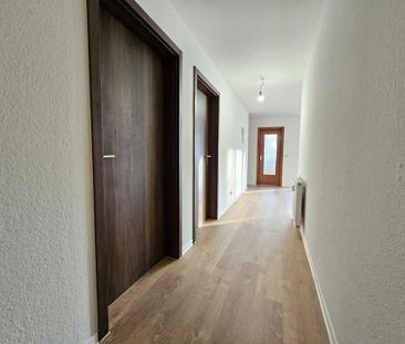 Super schöne 4-Zimmer Wohnung im Grünen mit Balkon komplett renoviert - Photo 6