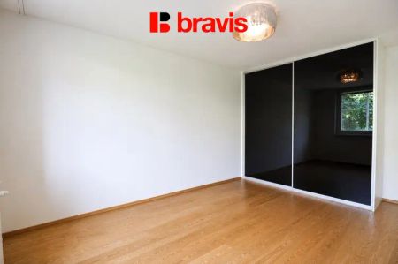 Pronájem bytu 3+1, ul. Foltýnova, Brno - Bystrc, lodžie, sklep - Фото 2