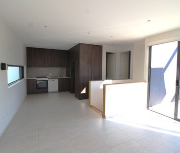 1/30 Type St, Richmond VIC 3121 - Townhouse For Rent | Domain - Photo 1