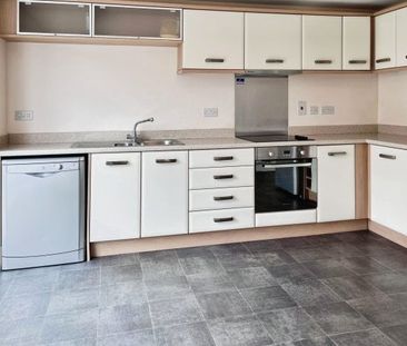 Teasel Close, Red Lodge - Photo 4