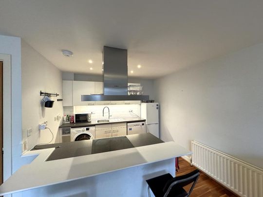 2 bedroom flat to rent - Photo 1