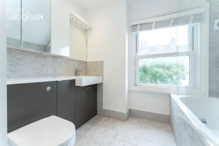 2 bedroom maisonette to rent - Photo 5