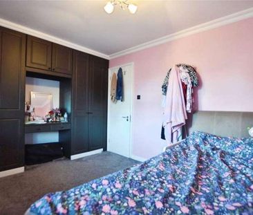 Pear Tree Road, Addlestone, Surrey, KT15 - Photo 5