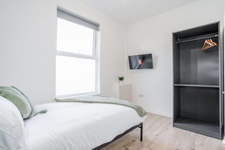 Room 1, 9 Frank Street, Belfast, BT5 4NW - Photo 4