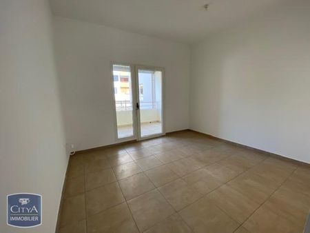 Location Appartement 1 pièce 31m² LE TAMPON 97430 - Photo 2