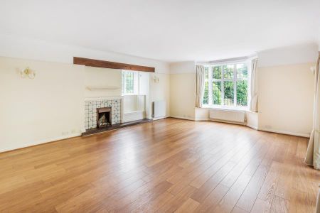 5 bedroom detached house to rent - Photo 3