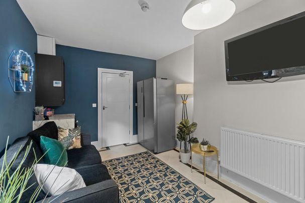 1 bedroom in a house share to rent - Photo 1