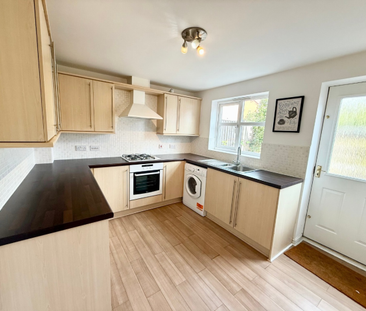 Modern mid-terraced home in Ruddington with driveway and garden - Photo 3