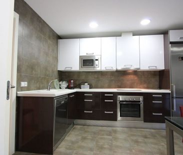 4 room luxury Semidetached House for rent in La Pobla de Vallbona, ... - Photo 5