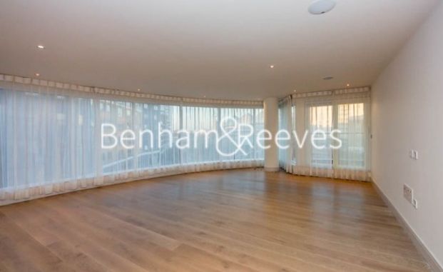 2 Bedroom flat to rent in Townmead Road, Fulham, SW6 - Photo 1