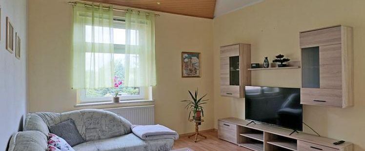 (EF0750_M) Zwickau: Crossen, ruhiges Wohnhaus mit Garten, neu renovierte und neu möblierte 2-Zimmer-Wohnung, WLAN - Foto 1