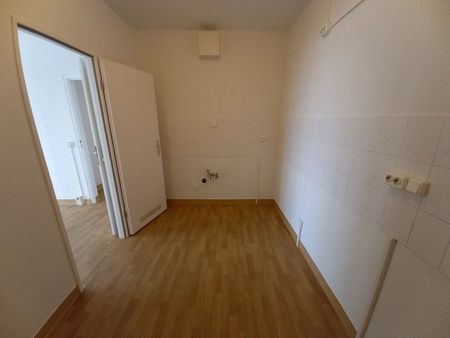 Senioren herzlich willkommen- eine geräumige 2 Raumwohnung wartet auf Sie! - Photo 5