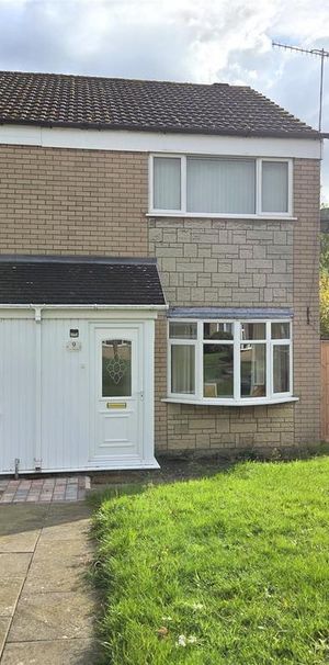 3 bedroom semi-detached house to rent - Photo 1