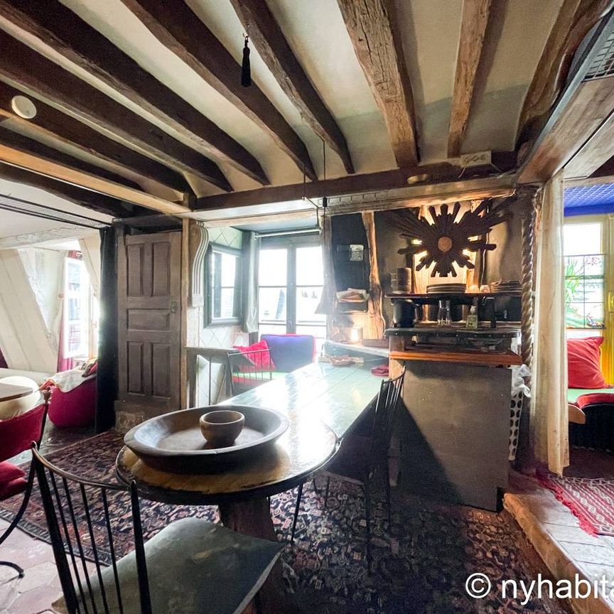 Logement à Paris, Location meublée - Photo 1