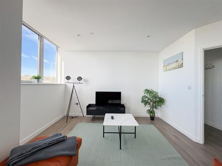 London Road, St. Leonards, TN37 6FL - Photo 2