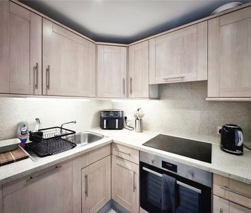 1 bedroom flat to rent - Photo 6