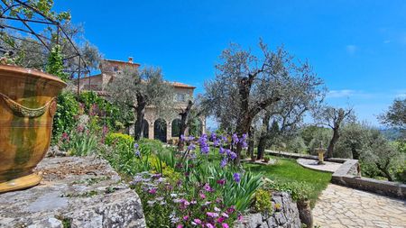 Cote d'Azur, à louer, sublime bâtisse du XVII e siècle entièrement rénovée - Photo 3