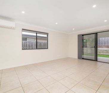 Modern Four Bedroom Family Home - Photo 1