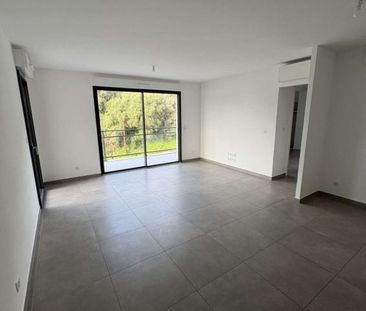 SANS FRAIS D AGENCE- T3 VUE MER ET CLIMATISE - Photo 2